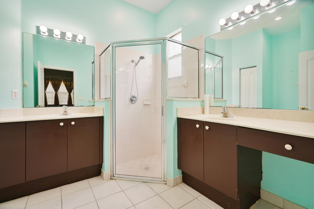 6020 Spring Lake Terrace - Photo 17