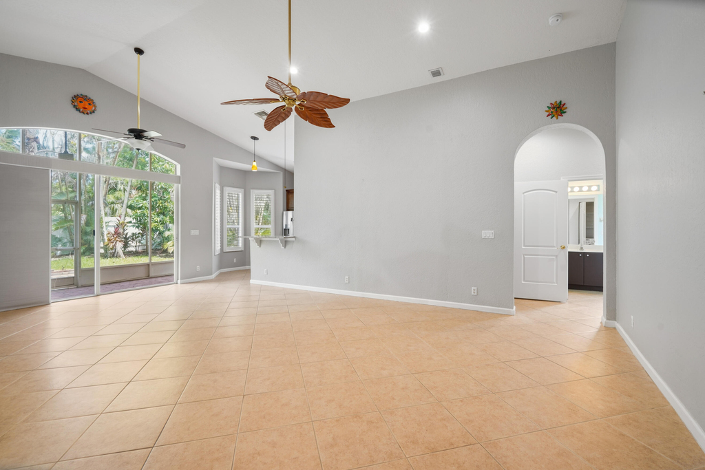 6020 Spring Lake Terrace - Photo 4