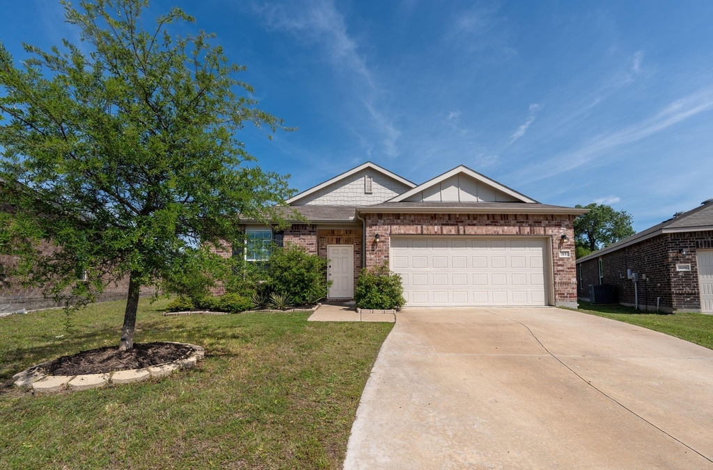 315 Citrus Drive - Photo 0