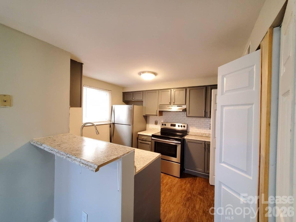 7516 Pebblestone Drive - Photo 6