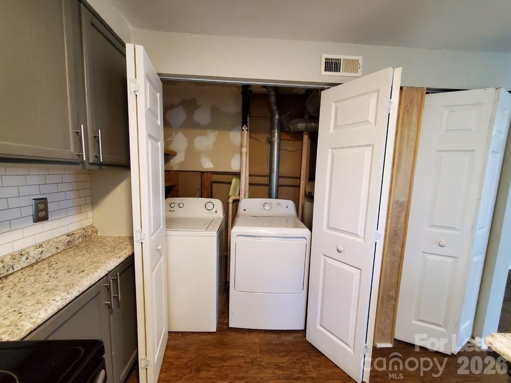 7516 Pebblestone Drive - Photo 8