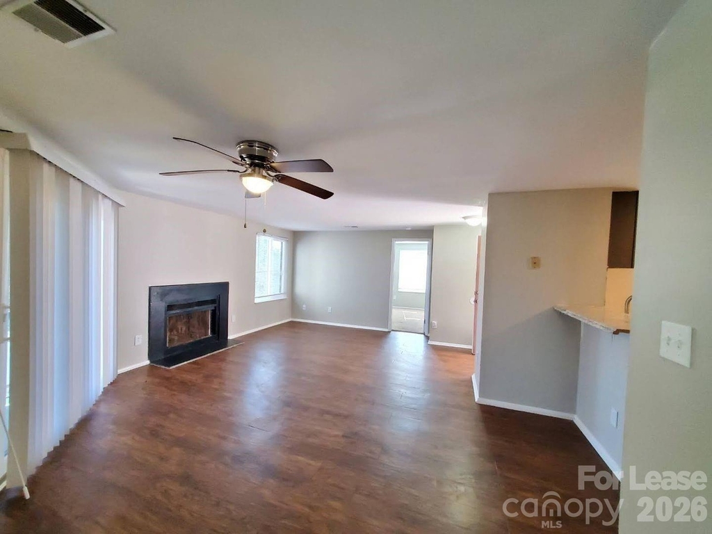 7516 Pebblestone Drive - Photo 4