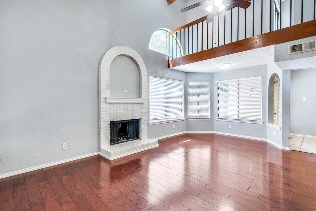 18040 Midway Road - Photo 3