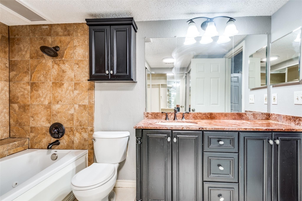 18040 Midway Road - Photo 10