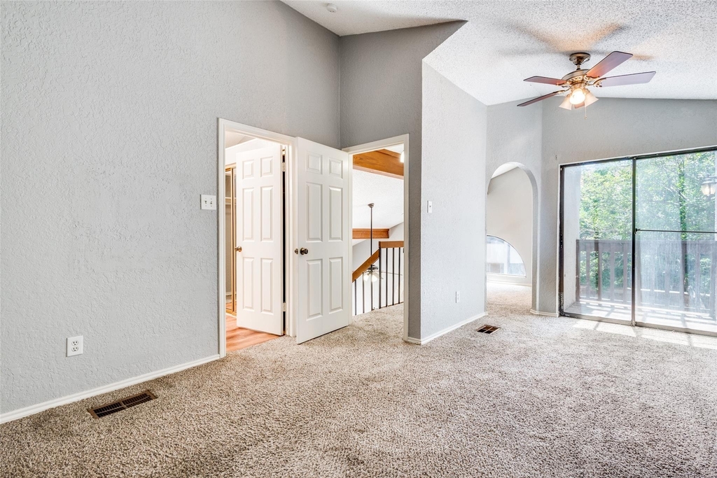 18040 Midway Road - Photo 7