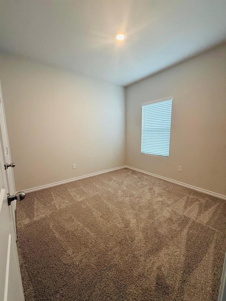 2703 Southern Oaks Drive - Photo 17