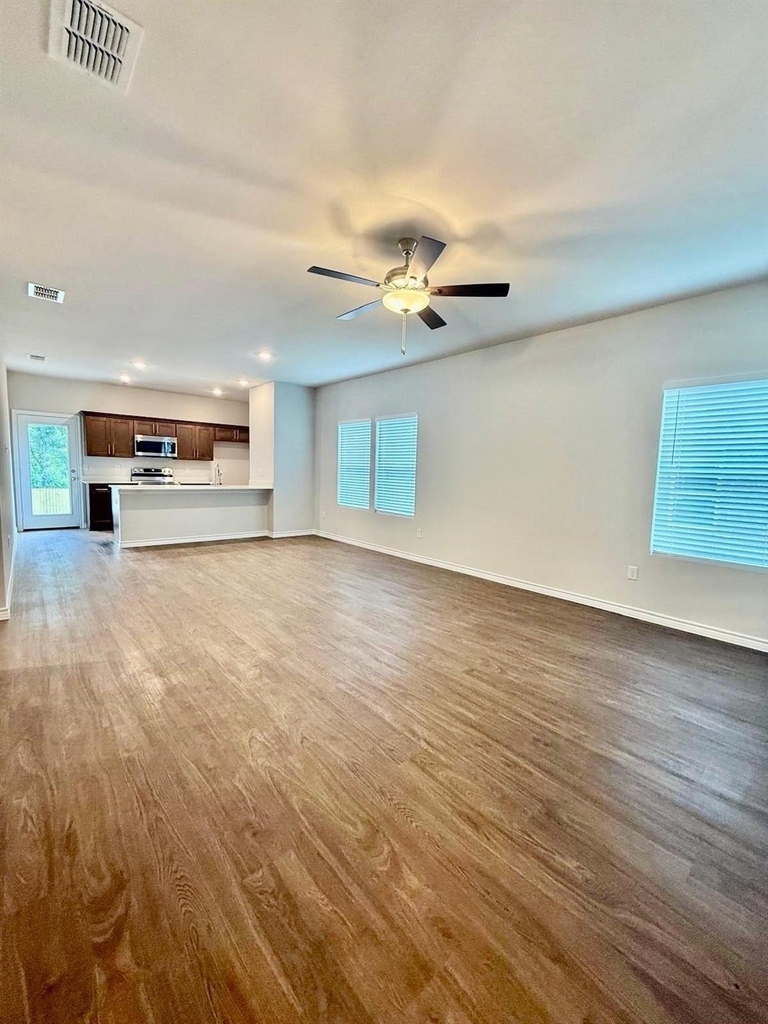 2703 Southern Oaks Drive - Photo 8