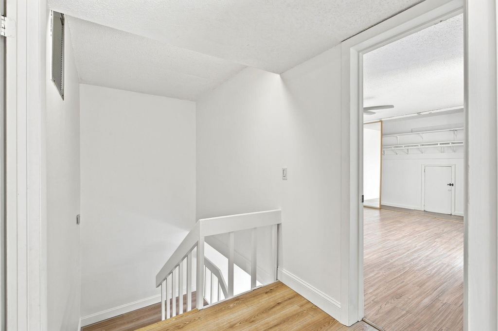 1302 Nebraska Avenue - Photo 14