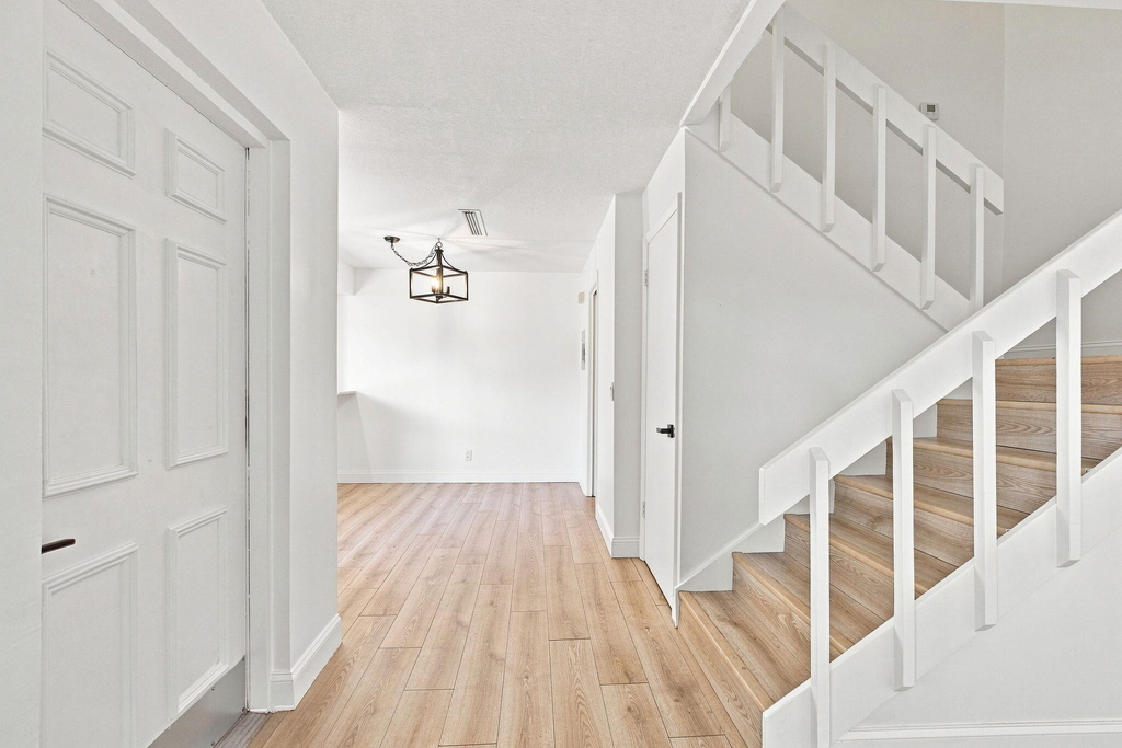1302 Nebraska Avenue - Photo 6