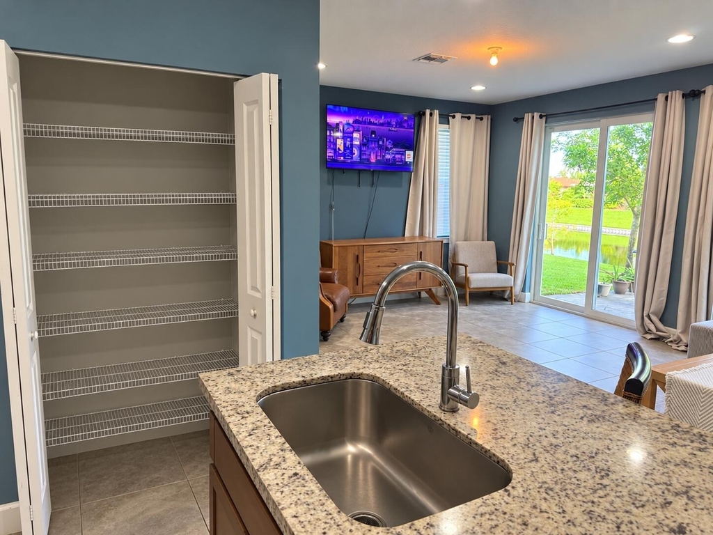 4924 Nw 48th Terrace - Photo 5