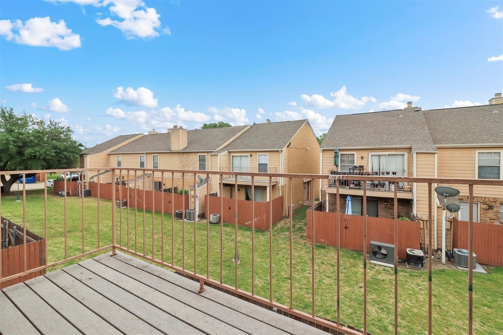 2400 Jupiter Road - Photo 15