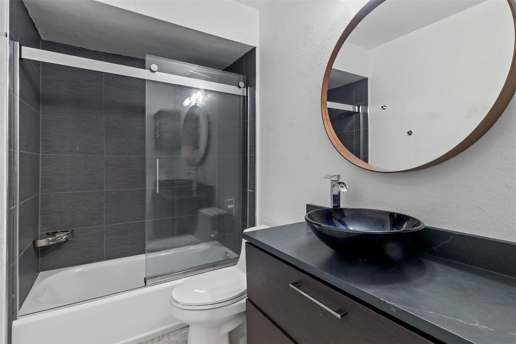 2400 Jupiter Road - Photo 12