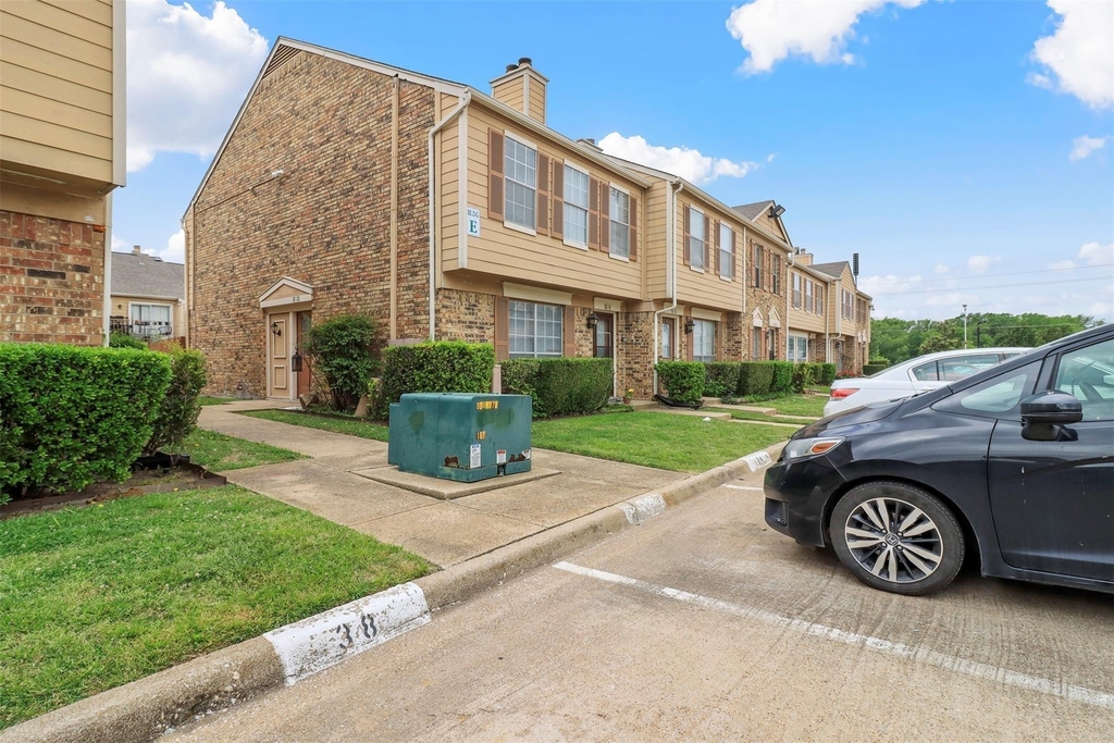 2400 Jupiter Road - Photo 0