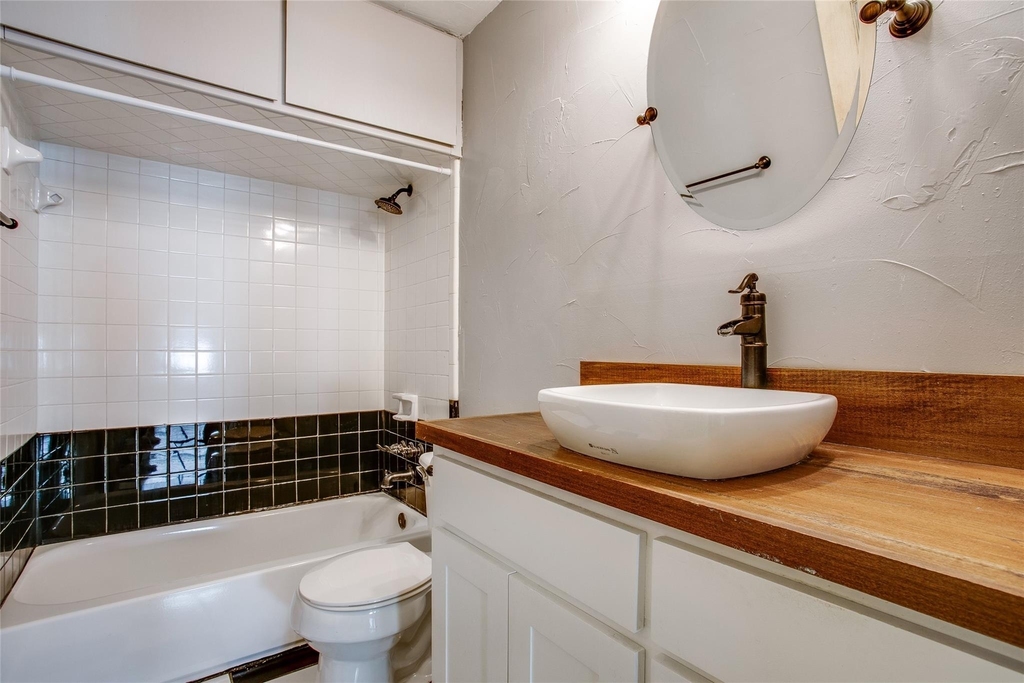 318 S Walker Street - Photo 22