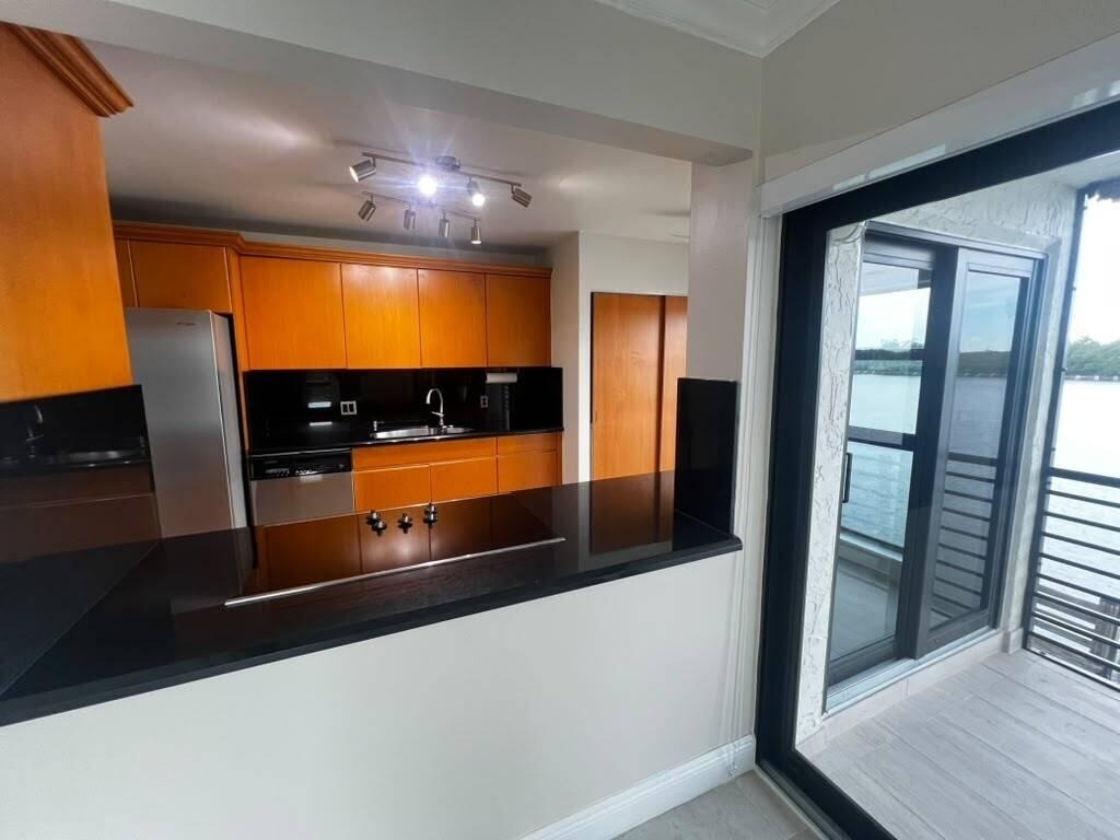 3200 N Ocean Drive - Photo 10