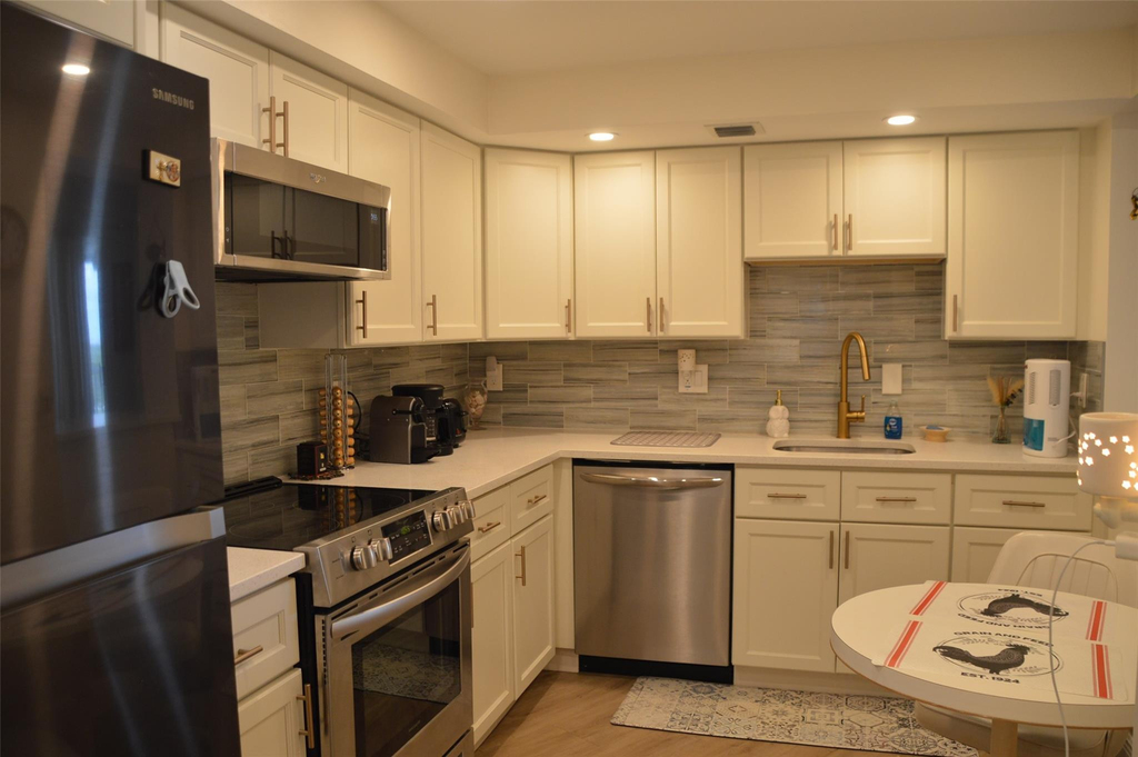 3090 N Course Drive - Photo 2