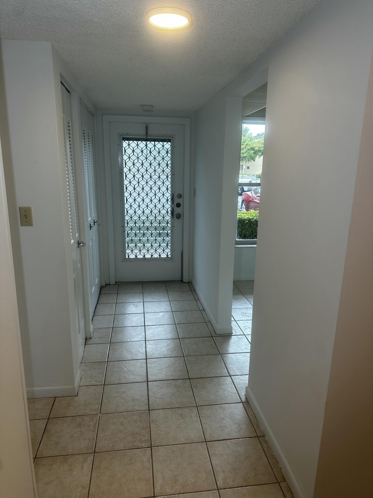 6091 Nw 61st Avenue - Photo 4