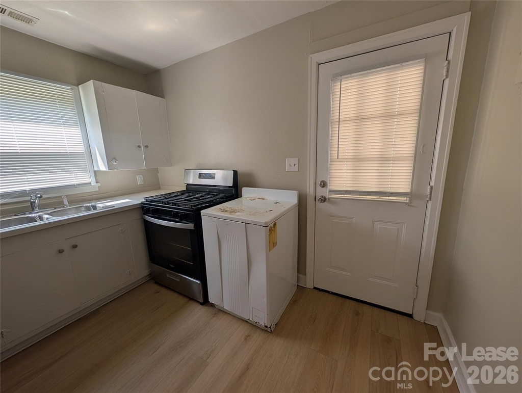 831 S Dalton Street - Photo 5