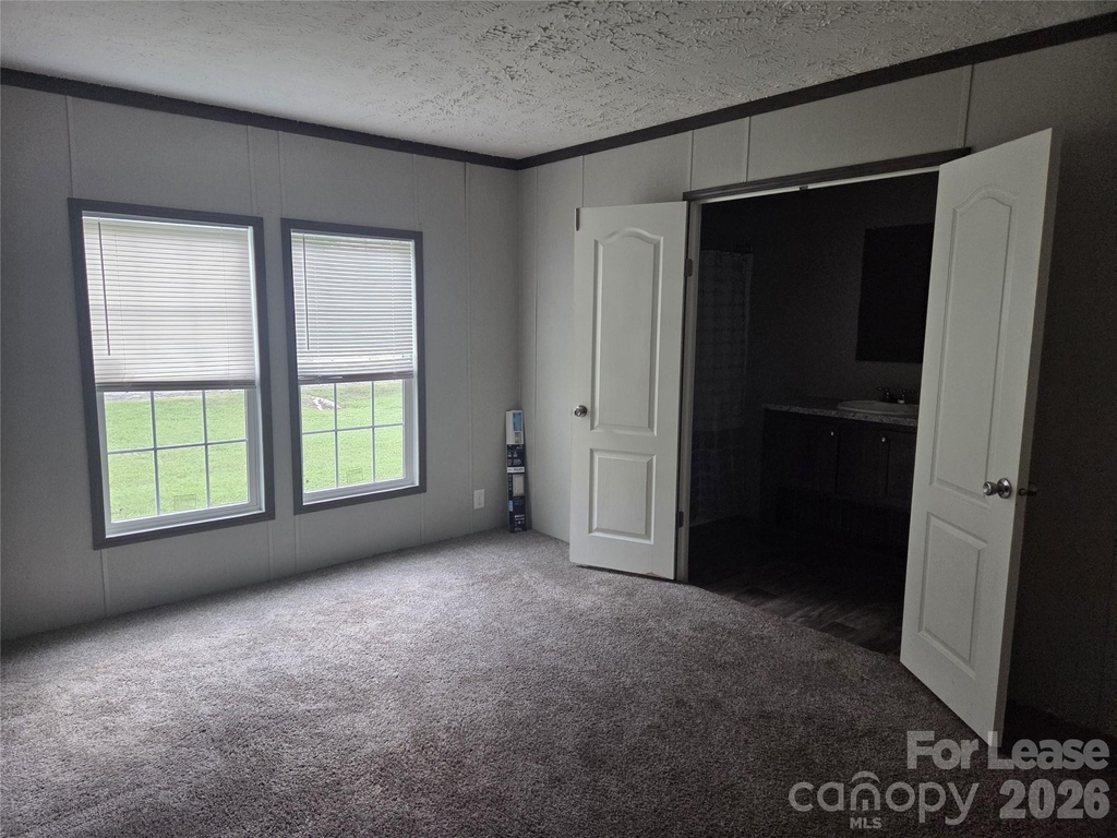 213 Kimberly Circle - Photo 5