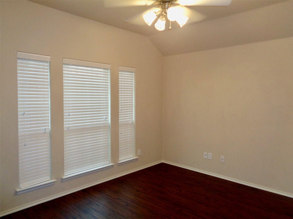9700 Starfire - Photo 6