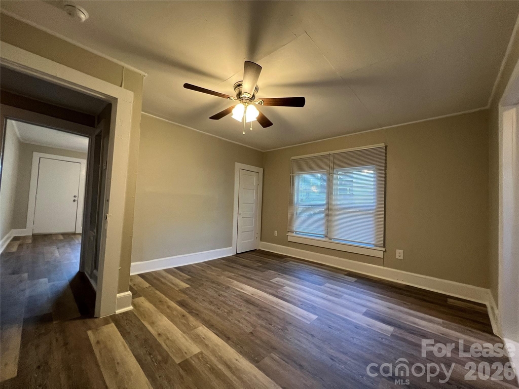 904 W 6th Avenue - Photo 3