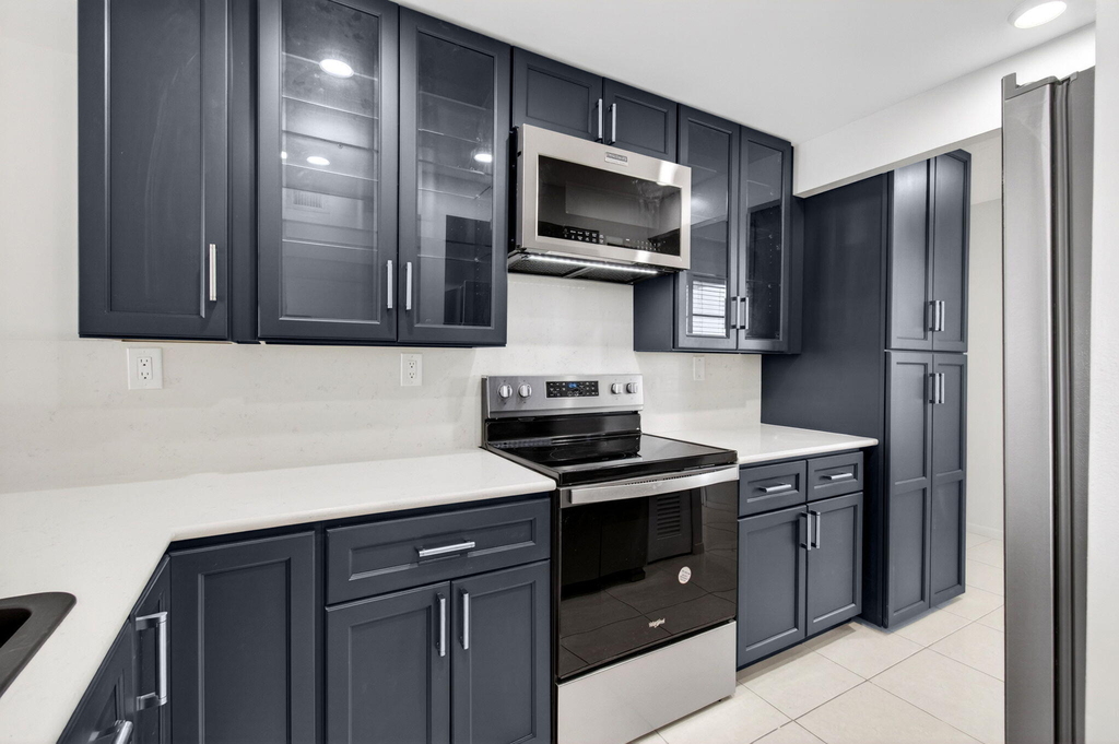12 Royal Palm Way - Photo 5