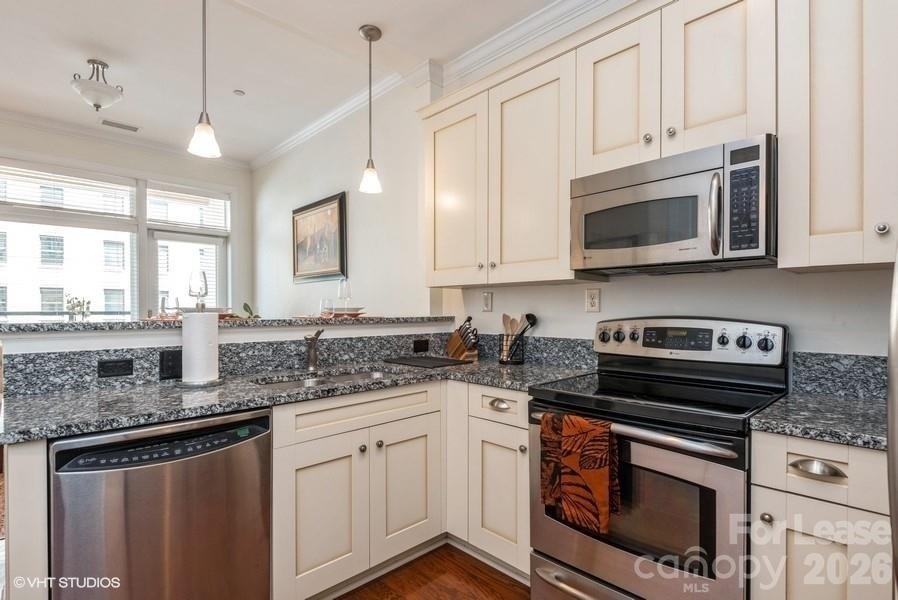 230 S Tryon Street - Photo 12