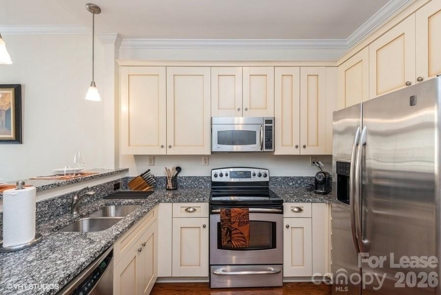 230 S Tryon Street - Photo 29