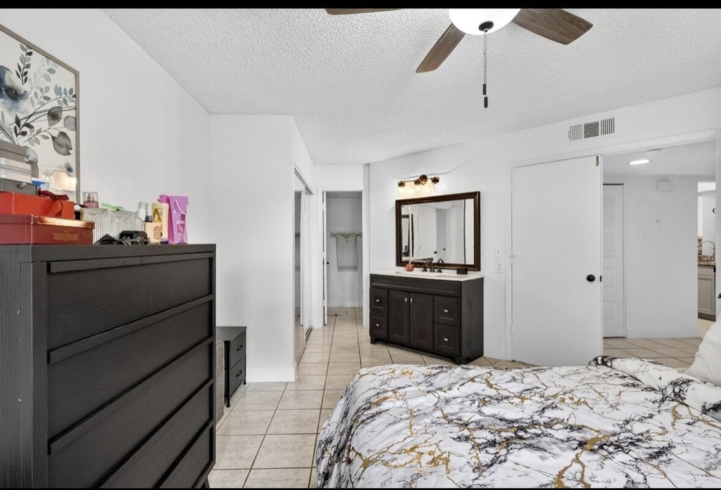 1548 Se Royal Green Circle - Photo 5