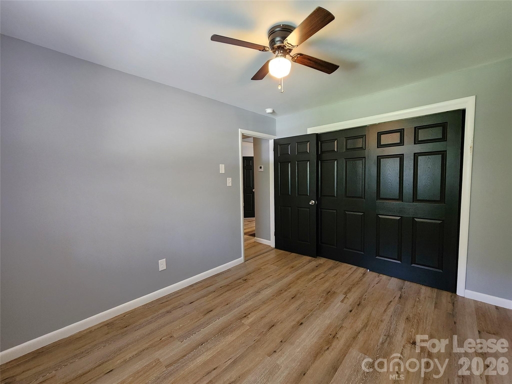 210 N Salisbury Avenue - Photo 13