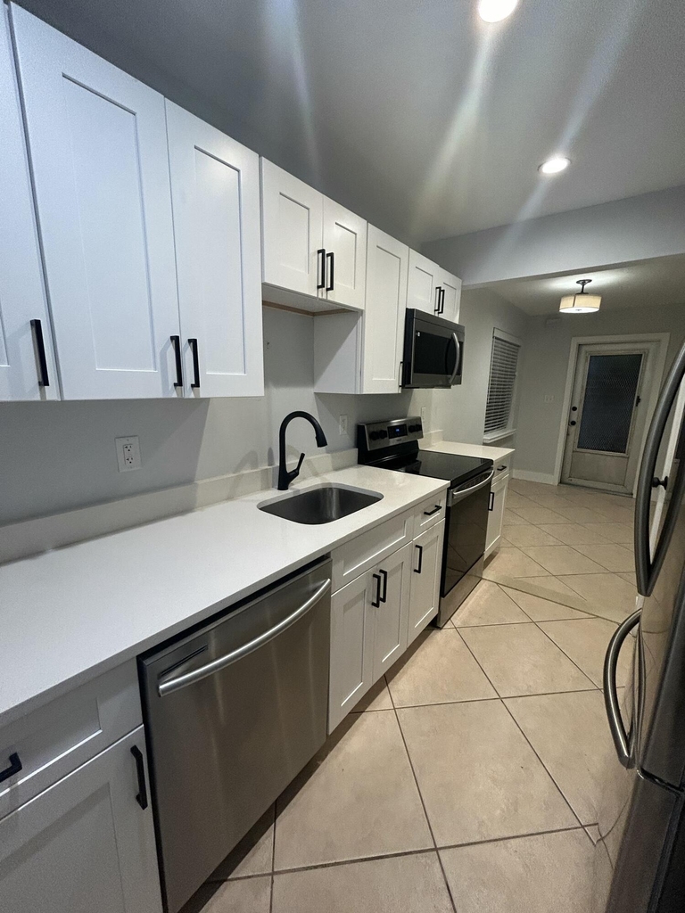 820 N Victoria Park Road - Photo 2