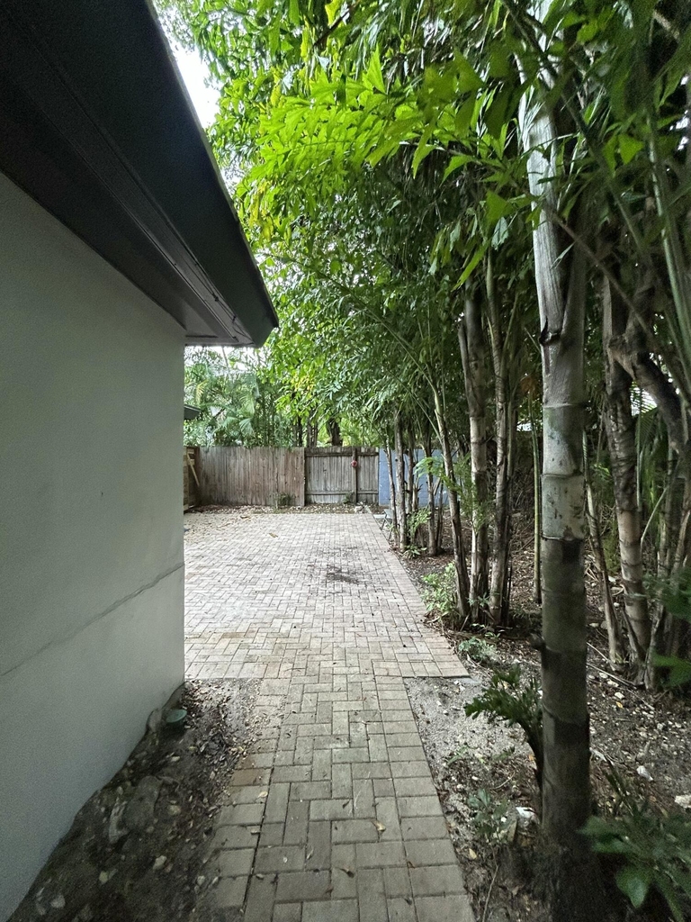 820 N Victoria Park Road - Photo 12