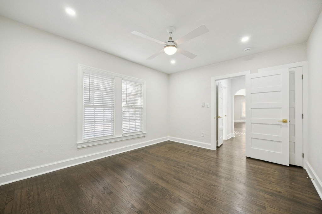 3210 N Haskell Avenue - Photo 13