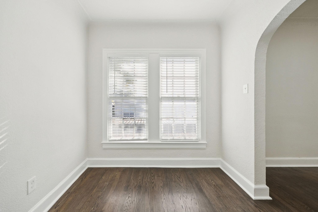 3210 N Haskell Avenue - Photo 7