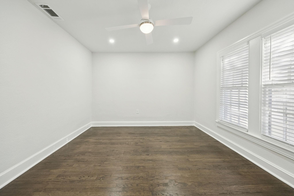 3210 N Haskell Avenue - Photo 15