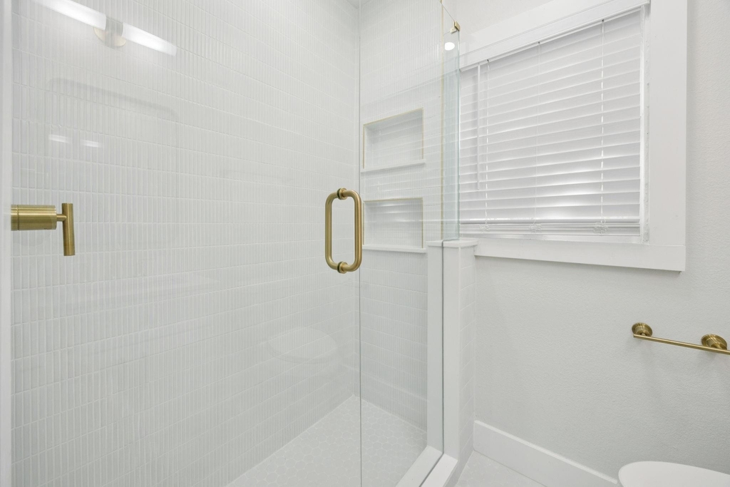 3210 N Haskell Avenue - Photo 17