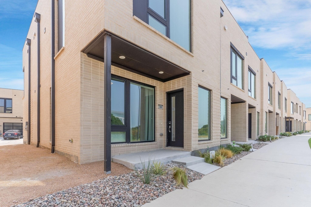 3432 Red Moon Way - Photo 2