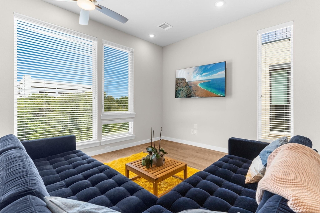 3432 Red Moon Way - Photo 3