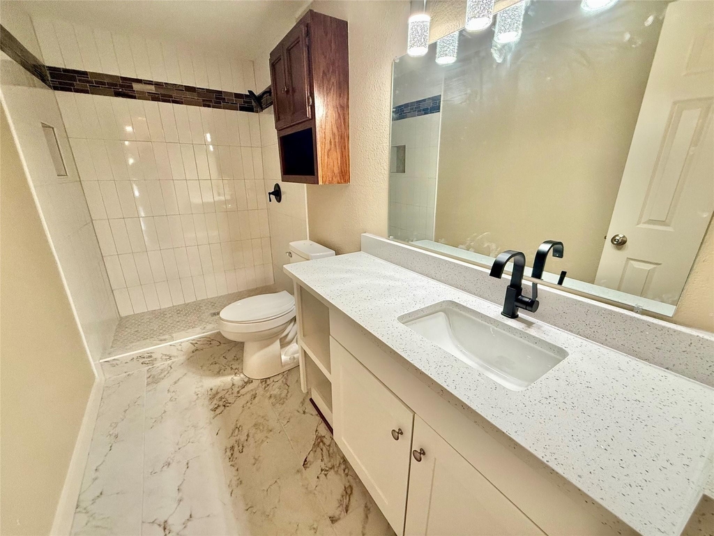 417 Putman Street - Photo 3