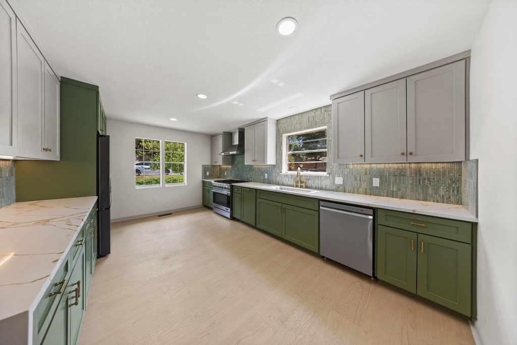 3431 Kiesthill Drive - Photo 6