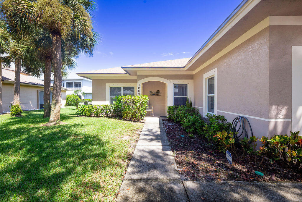 1864 S Dovetail Drive - Photo 4