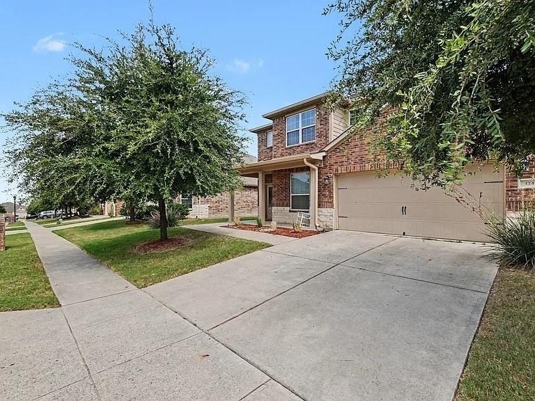 424 Winchester Drive - Photo 1