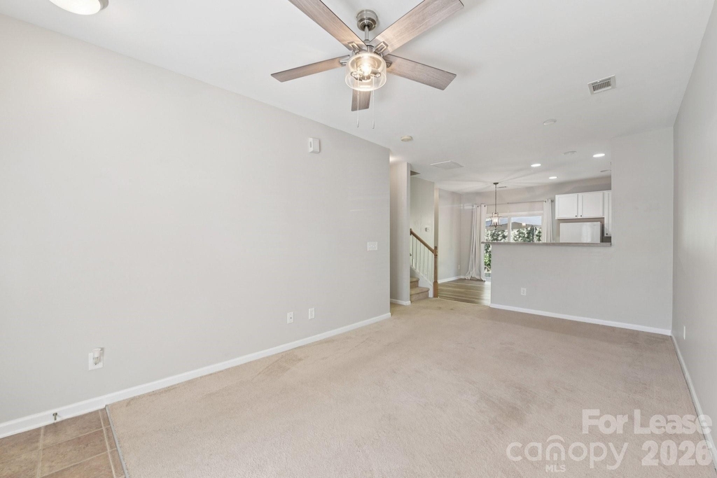 124 Clydesdale Court - Photo 5