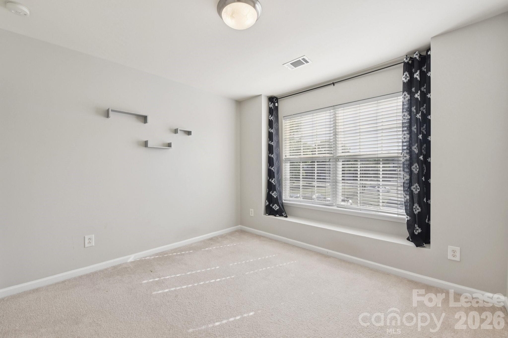 124 Clydesdale Court - Photo 13