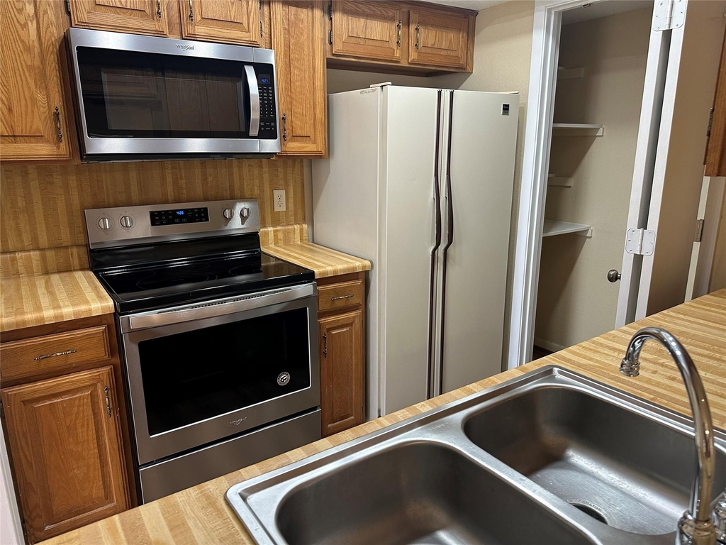 927 Signal Ridge Place - Photo 9