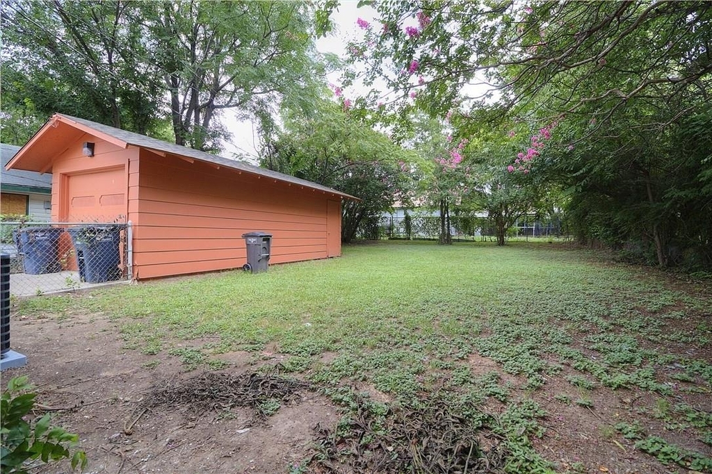 2703 Galvez Avenue - Photo 14