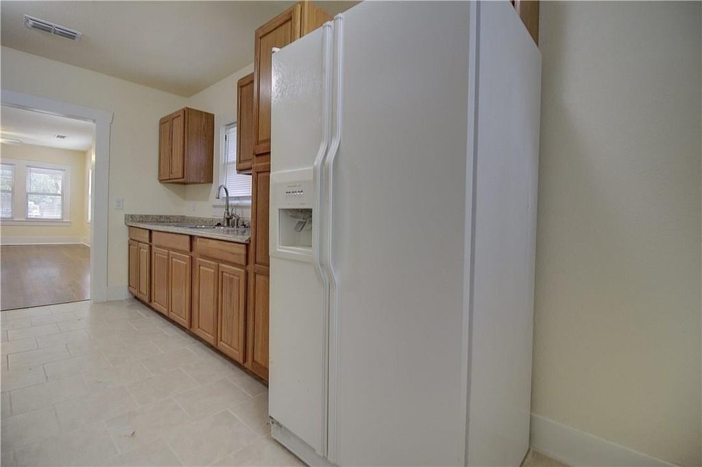 2703 Galvez Avenue - Photo 7