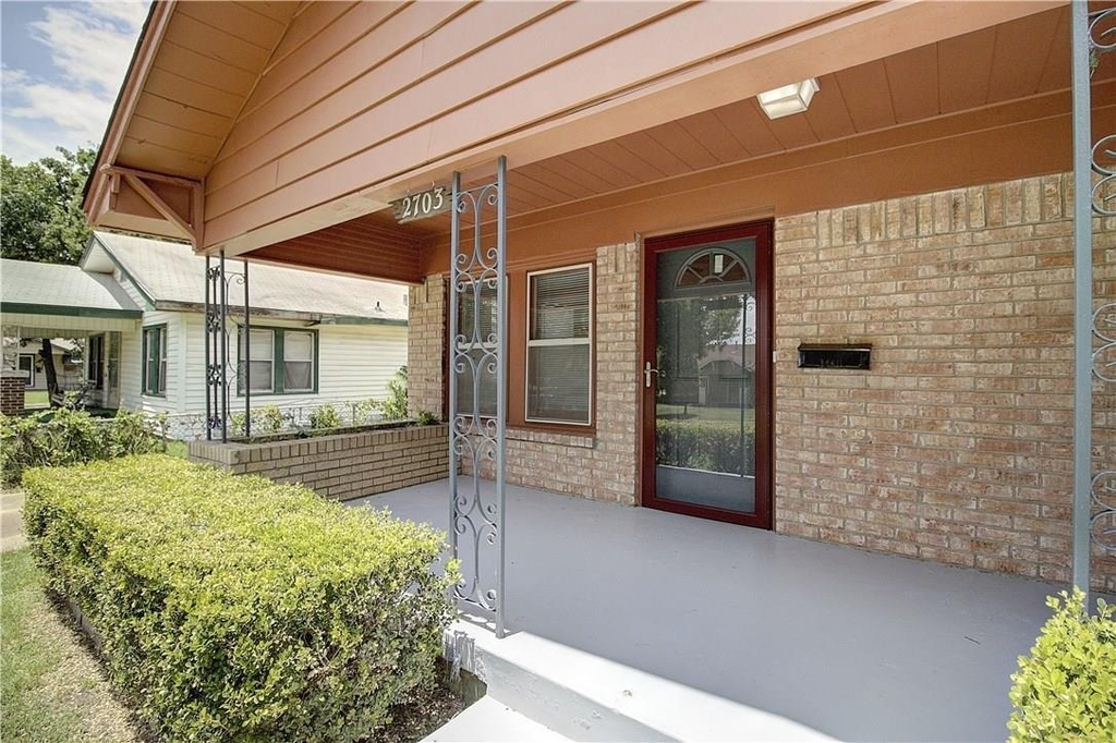 2703 Galvez Avenue - Photo 1