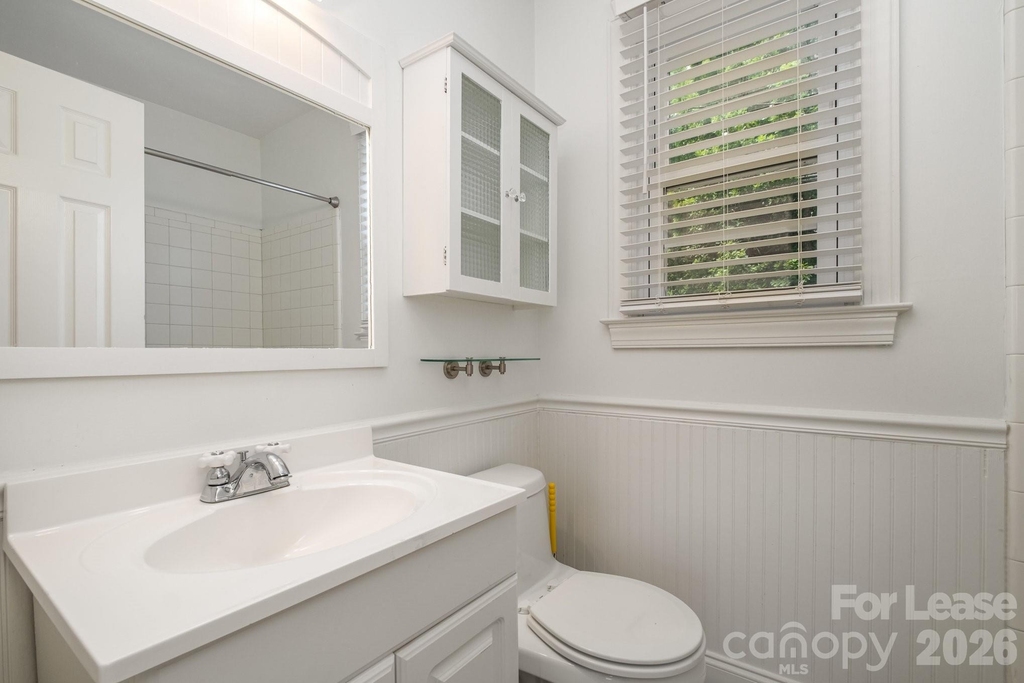 564 Wakefield Drive - Photo 11
