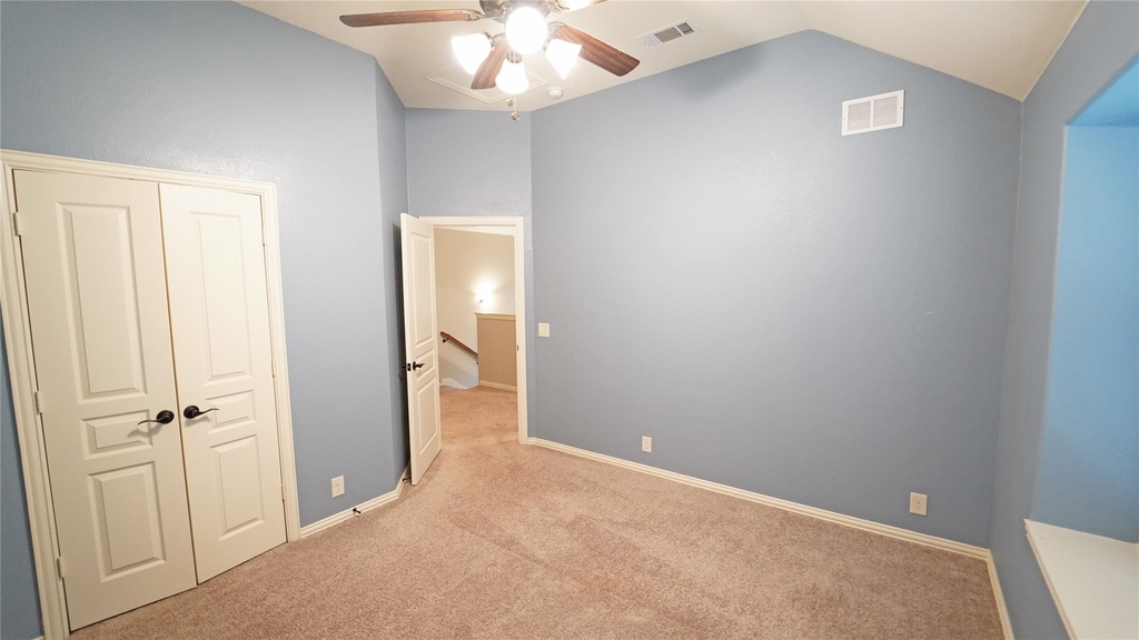 729 Paintbrush Court - Photo 13